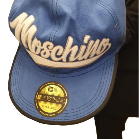 AW20 MOSCHINO Couture Jeremy Scott OVERSIZEDGIGANTIC MACRO SNAPBACK LOGO HAT NYC main image 5